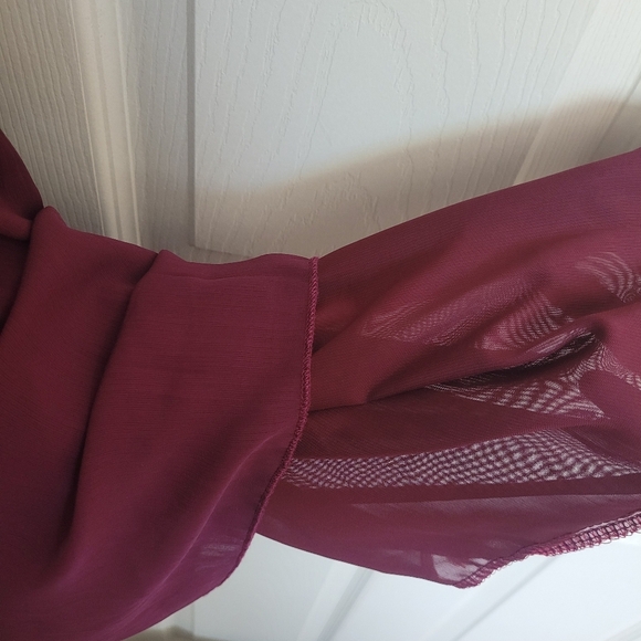 Chiffon Wide-Legged Cropped Pants - Picture 5 of 7